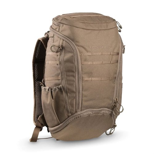 Eberlestock Little Trick Pack gir fleksibel oppbevaring for både skytevåpen og personlige eiendeler, med rask tilgang og 1140 kubikk-tommer lagringsplass.
