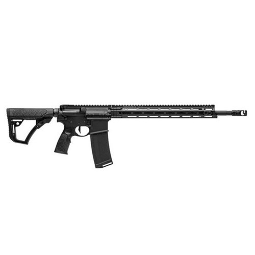 DDM4 V7 PRO er en konkurransefokusert rifle med 18" kaldhamret løp, lett M-LOK rail, Geissele trigger og minimal rekyl for raske og presise skudd.