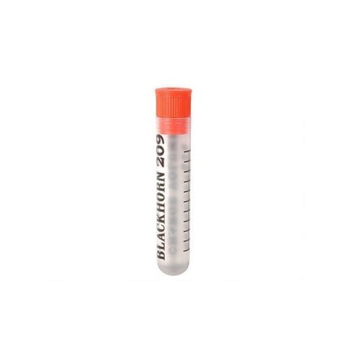 BLACKHORN 209 Powder Tubes gjør det enkelt å holde pulveret klart i felten eller på banen, med plass til opptil 120 grains og volumetriske mål på siden.