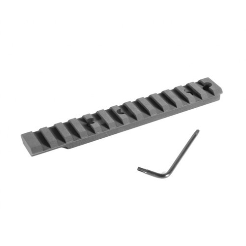 EGW Remington 4, 6, 7400 HD scope base gir deg en solid Picatinny rail uten boring, laget av 7075 T6 aluminium for optimal presisjon og fleksibilitet.