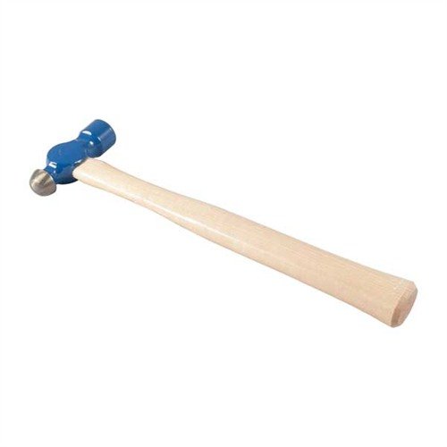 Grace USA Gunsmith's Ballpeen Hammer har en solid messinghode, herdet stål ballpeen, ergonomisk hickory håndtak og presis balanse for nøyaktig arbeid.
