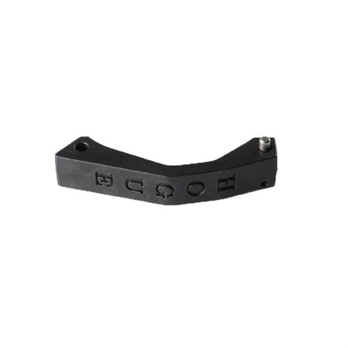 HOGUE AR-15/M-16 konturert triggerguard i polymer gir bedre grep og komfort. Finnes i Flat Dark Earth, O.D. Green og svart for tilpasset stil.