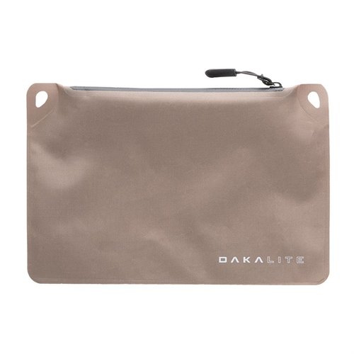 Magpul DAKA Lite Pouch er lett, pakkbar og laget av 70D TPU-belagt nylon, ideell for oppbevaring av elektronikk og nødutstyr på tur.