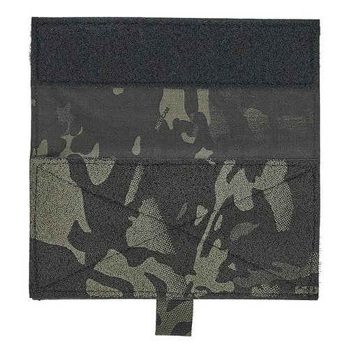 Full Flap gir beskyttelse til hele fronten av General Purpose Pocket på Micro Fight Chassis, perfekt for GP Pouch eller når pistolmagasiner ikke er nødvendig.
