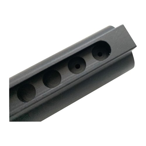 RE5F er en 9-posisjons .308 AR receiver extension laget av 7075 aluminium, med ekstra dreneringshull og ergonomisk design for optimal ytelse.