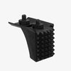 Magpul Barricade Stop gir en stabil plattform for presise skudd, med et slitesterkt polymerhus og utskiftbar teksturert stålplate for optimal kontakt.