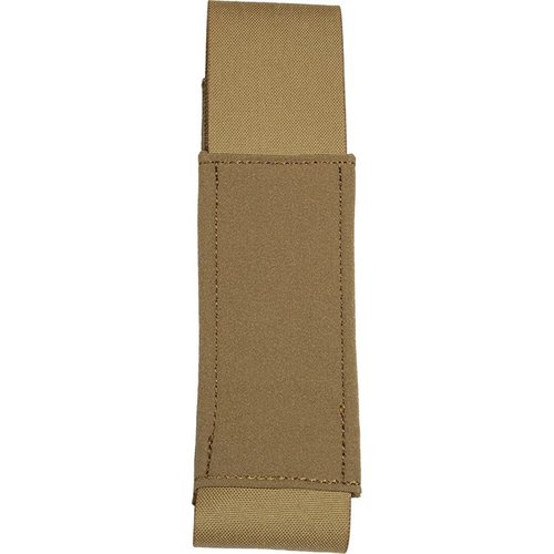 Tourniquet Pouch fra Grey Ghost Gear holder en CAT-style tourniquet sikkert med elastiske sider og justerbar klaff, perfekt for modulært utstyr.