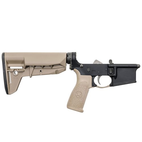 AR-15 Complete Widebody Lower med MK2RMS-M1T0 og Mod-2-SOPMOD stokk gir overlegen kvalitet, justerbar lengde og lav rekyl for optimal ytelse.