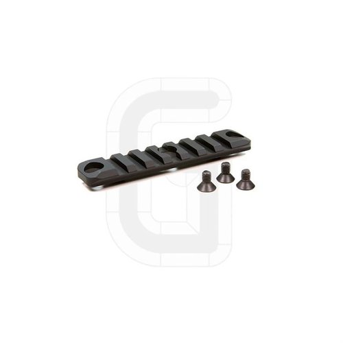 HK SMR 3-Hole 7-Slot Accessory Rail fra Geissele gir mulighet for å feste ulike 1913 Picatinny spesifikasjoner tilbehør, laget av milspec-anodisert aluminium.