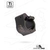 Superlative Arms AR-15 Solid Adjustable Gas Block gir bedre gasskontroll, reduserer tilbakevirkning og holder systemet rent og kjølig med 30 låste posisjoner.