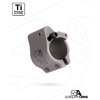 Superlative Arms AR-15 Clamp On Adjustable Gas Block gir bedre gassregulering, reduserer rekyl og forhindrer karbonoppbygging for renere drift.