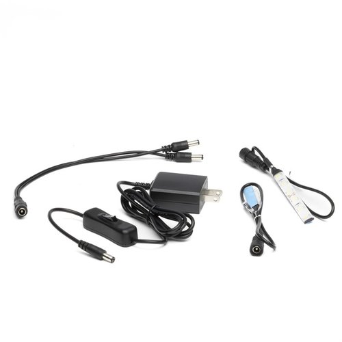 DUAL-LED CEILING KIT gir kraftig belysning for presses som RCBS Pro2000 og Hornady LNL AP, inkludert enkel installasjon med hurtigkoblinger og strømbryter.