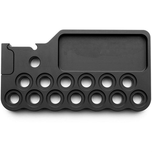 ZERO Storage Block fra AREA 419 er en praktisk oppbevaringsløsning for småverktøy og deler, med ARCA-mount, magnet og hull for ZERO momentnøkkel.