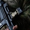 LERNA Optic Mount for AIMPOINT® ACRO gir en høyere siktelinje for raskere målfangst, bedre holdning og økt situasjonsbevissthet under krevende forhold.