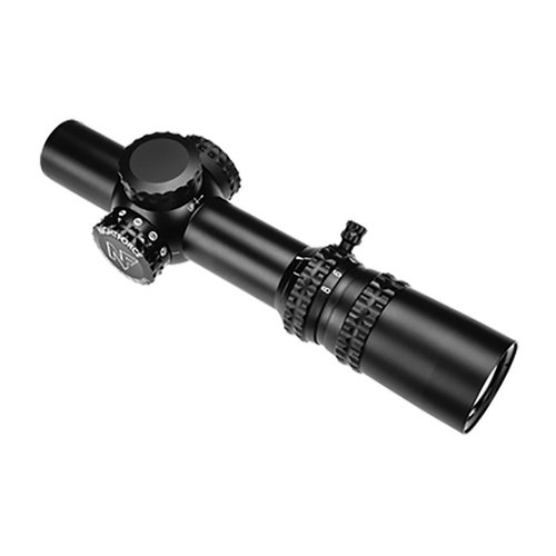 ATACR 1-8x24mm kikkertsikte fra Nightforce gir pålitelighet, ekte 1X for rask måltaking, FFP retikkel og robust design for alle forhold.