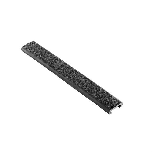 Ergo Grip Slim-Line rail covers girer optimal beskyttelse til Picatinny rails, med en lavprofil, non-slip overflate for bedre grep og enkel tilpasning.