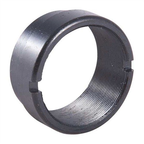 ACTION TUBE NUT fra MOSSBERG, 7-3/4", passer til 500 A, 590, og 835 "Accu-Mag". Solid og pålitelig for optimal ytelse på 12 Ga. våpen.