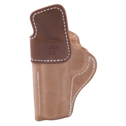 Klassisk IWB-holster i lær gir optimal skjult bæring og komfort. Åpen topp for rask trekk, med sikker passform og beskyttende bakflap.