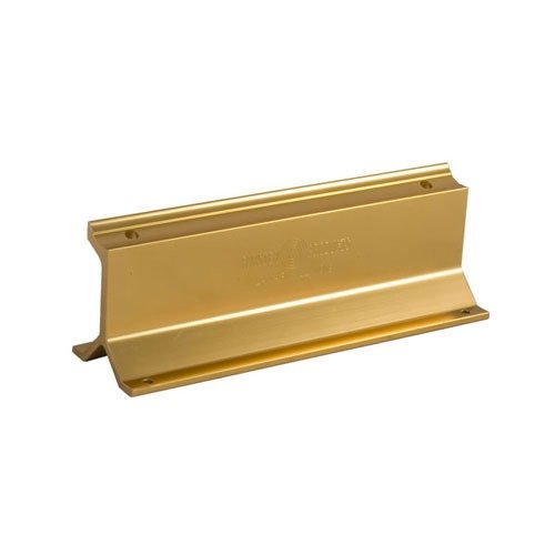 Forster Classic Trimmer har en 6½" lang base og er ideell for trimming av store patroner, med en kutteraksel på .522" og plass til flere patronlengder.