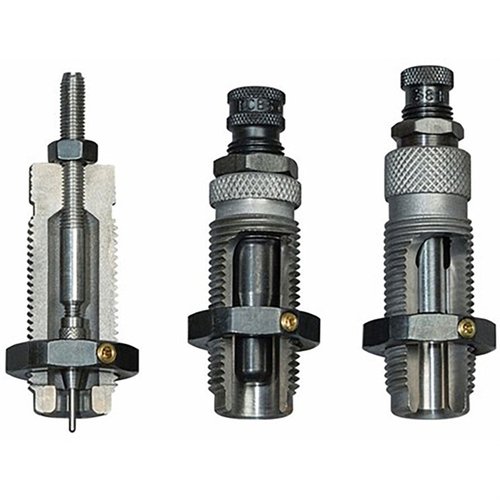 RCBS 3-DIE CARBIDE TAPER CRIMP SET for 9MM LUGER gir deg en sizer die uten behov for smøring, en expander die for munnbelling, og en seater die med taper crimp.