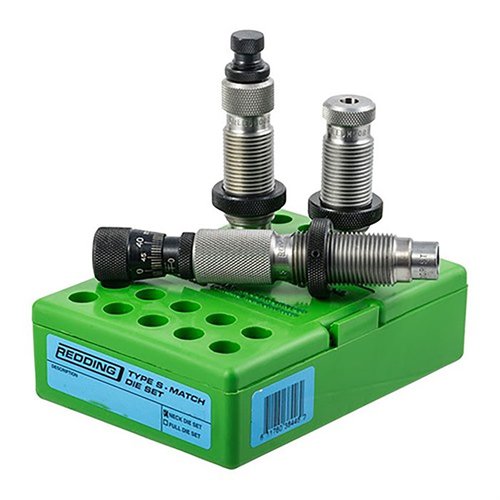 TYPE S Match Bushing Neck Die Set gir presise resultater med en Bushing Neck Sizing Die, Body Die og Competition Seating Die for 22-250 REM.
