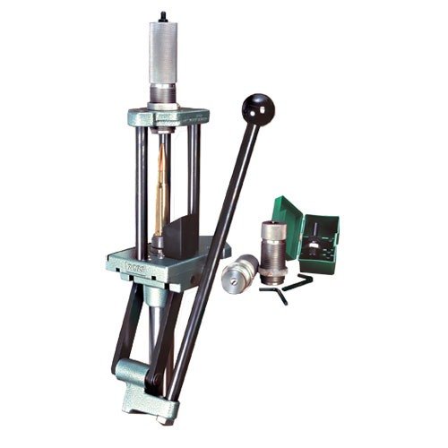 RCBS AmmoMaster .50 BMG PACK gir deg alt du trenger for presis omforming av .50 BMG-kartusjer, inkludert presse, dies og tilbehør for nybegynnere og erfarne.