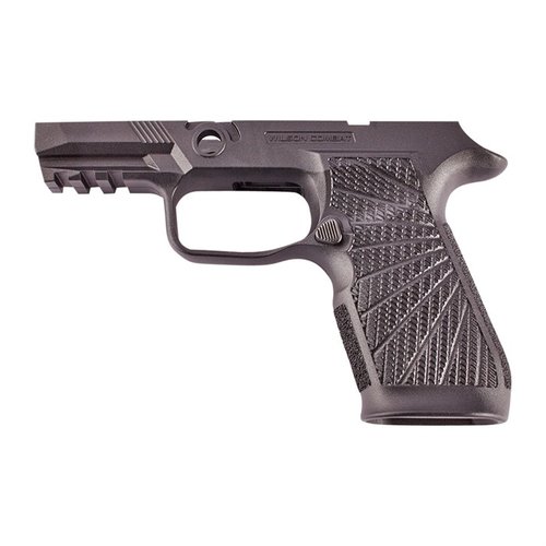 Oppgrader din Sig Sauer P320 med WCP320 Grip Module fra Wilson Combat. 🖤 Slitesterk polymer og stilren svart design.